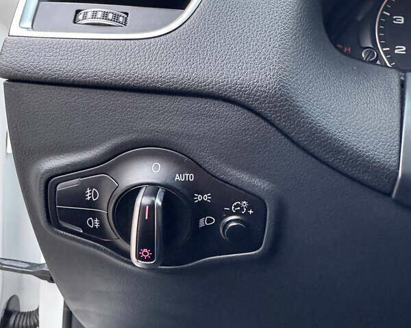 Ауді Ку 5, об'ємом двигуна 1.98 л та пробігом 242 тис. км за 15999 $, фото 23 на Automoto.ua