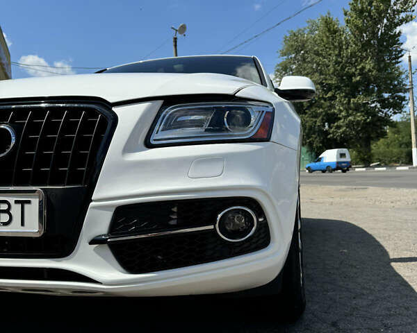 Ауди Ку 5, объемом двигателя 1.98 л и пробегом 123 тыс. км за 19000 $, фото 4 на Automoto.ua