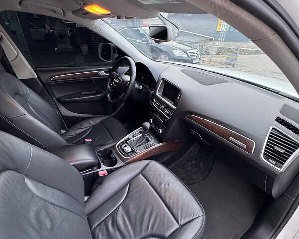 Ауді Ку 5, об'ємом двигуна 1.98 л та пробігом 242 тис. км за 15999 $, фото 20 на Automoto.ua