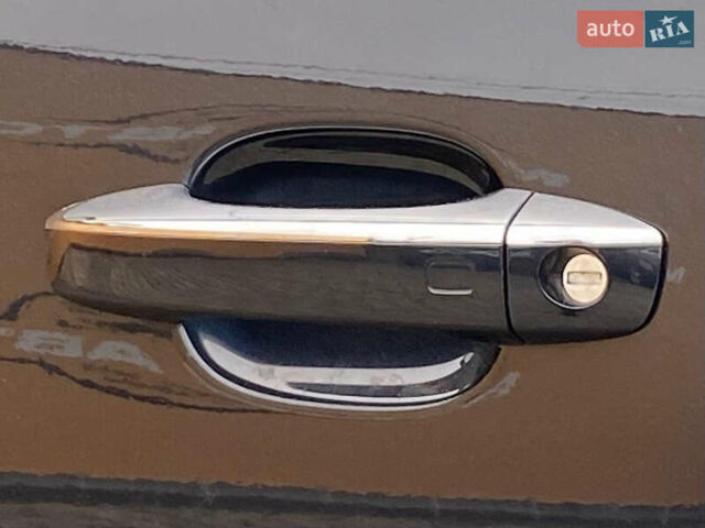 Ауди Ку 5, объемом двигателя 2 л и пробегом 206 тыс. км за 13800 $, фото 26 на Automoto.ua