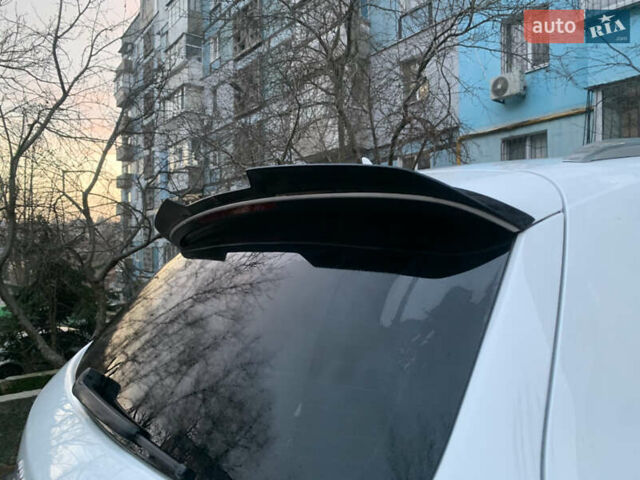 Ауди Ку 5, объемом двигателя 1.98 л и пробегом 114 тыс. км за 20000 $, фото 6 на Automoto.ua