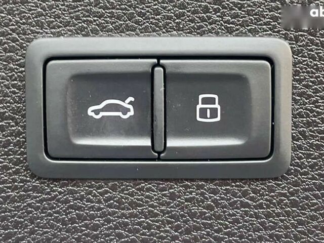 Ауді Ку 5, об'ємом двигуна 2 л та пробігом 46 тис. км за 25950 $, фото 28 на Automoto.ua