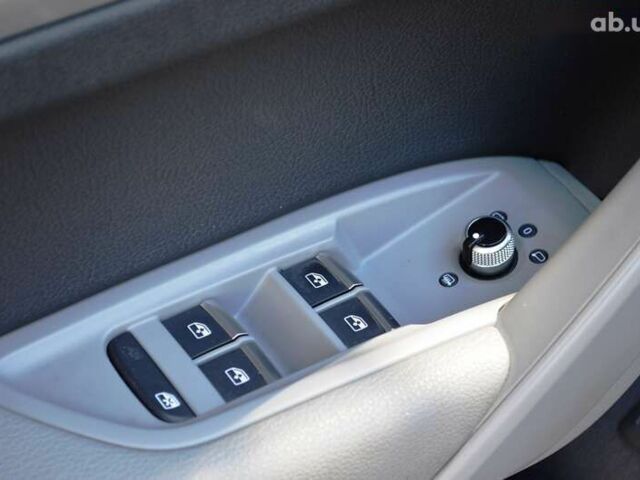 Ауді Ку 5, об'ємом двигуна 2 л та пробігом 80 тис. км за 29500 $, фото 21 на Automoto.ua