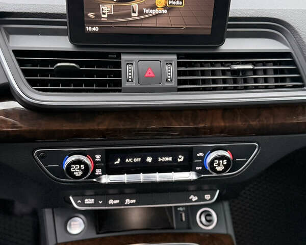 Ауди Ку 5, объемом двигателя 2 л и пробегом 134 тыс. км за 23900 $, фото 10 на Automoto.ua