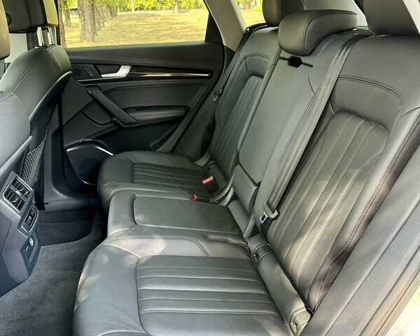 Ауди Ку 5, объемом двигателя 1.98 л и пробегом 82 тыс. км за 27700 $, фото 22 на Automoto.ua