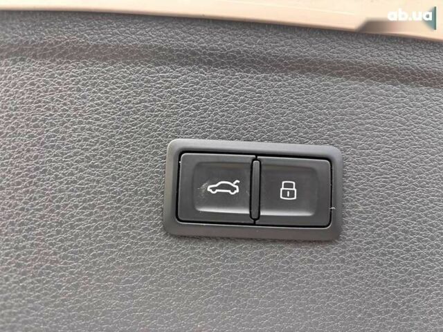 Ауди Ку 5, объемом двигателя 2 л и пробегом 143 тыс. км за 22450 $, фото 20 на Automoto.ua
