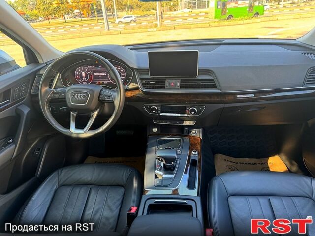 Ауди Ку 5, объемом двигателя 2 л и пробегом 77 тыс. км за 26500 $, фото 6 на Automoto.ua