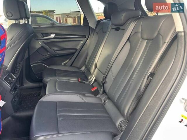 Ауди Ку 5, объемом двигателя 1.98 л и пробегом 96 тыс. км за 33600 $, фото 7 на Automoto.ua