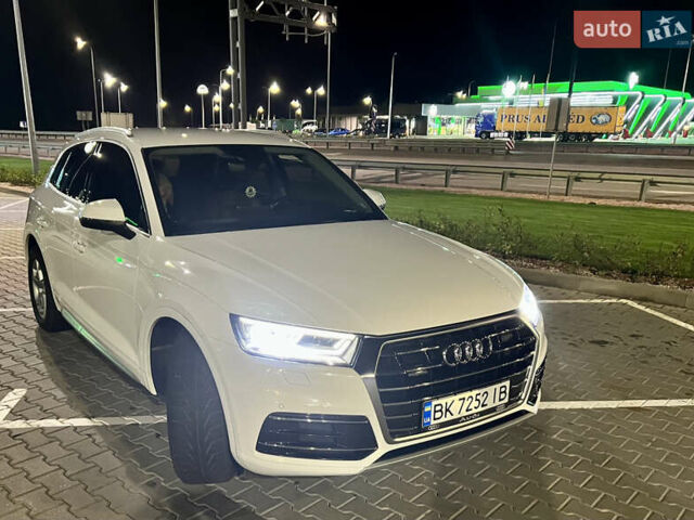 Ауди Ку 5, объемом двигателя 1.97 л и пробегом 255 тыс. км за 34300 $, фото 2 на Automoto.ua