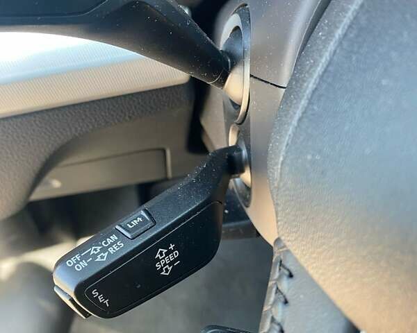 Ауди Ку 5, объемом двигателя 1.97 л и пробегом 280 тыс. км за 21250 $, фото 4 на Automoto.ua