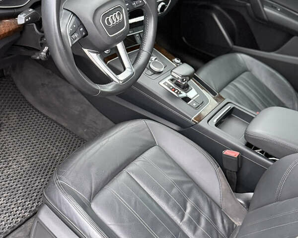 Ауді Ку 5, об'ємом двигуна 2 л та пробігом 134 тис. км за 23999 $, фото 12 на Automoto.ua