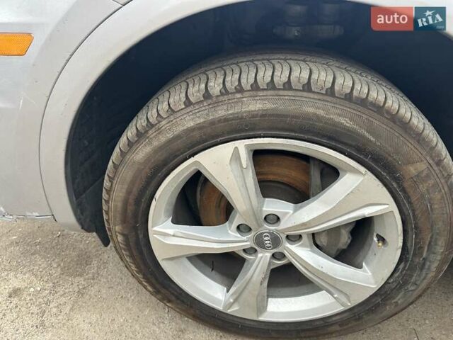 Ауді Ку 5, об'ємом двигуна 2 л та пробігом 100 тис. км за 15000 $, фото 14 на Automoto.ua