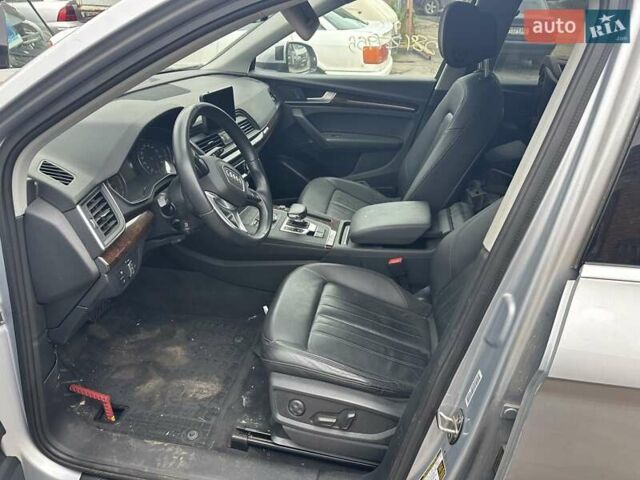 Ауді Ку 5, об'ємом двигуна 2 л та пробігом 100 тис. км за 15000 $, фото 6 на Automoto.ua