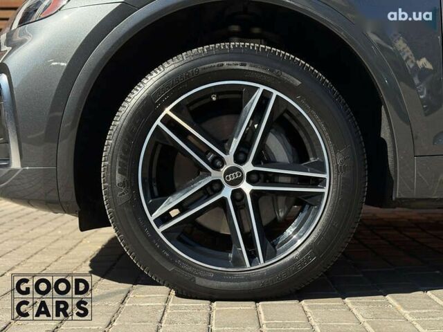 Ауди Ку 5, объемом двигателя 0 л и пробегом 29 тыс. км за 53000 $, фото 11 на Automoto.ua