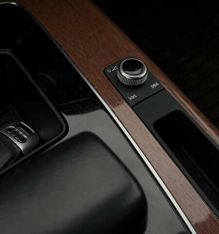 Ауди Ку 5, объемом двигателя 0 л и пробегом 194 тыс. км за 25500 $, фото 14 на Automoto.ua