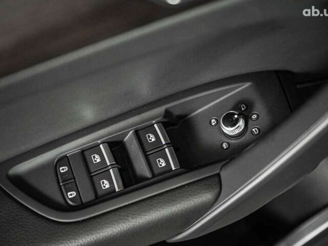 Ауди Ку 5, объемом двигателя 2 л и пробегом 16 тыс. км за 37900 $, фото 26 на Automoto.ua