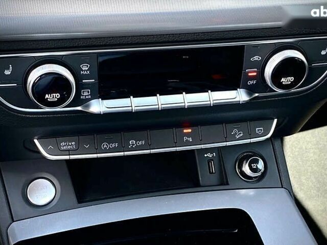 Ауди Ку 5, объемом двигателя 0 л и пробегом 26 тыс. км за 52500 $, фото 28 на Automoto.ua