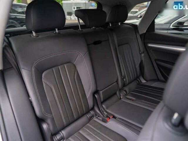 Ауди Ку 5, объемом двигателя 2 л и пробегом 10 тыс. км за 34500 $, фото 29 на Automoto.ua
