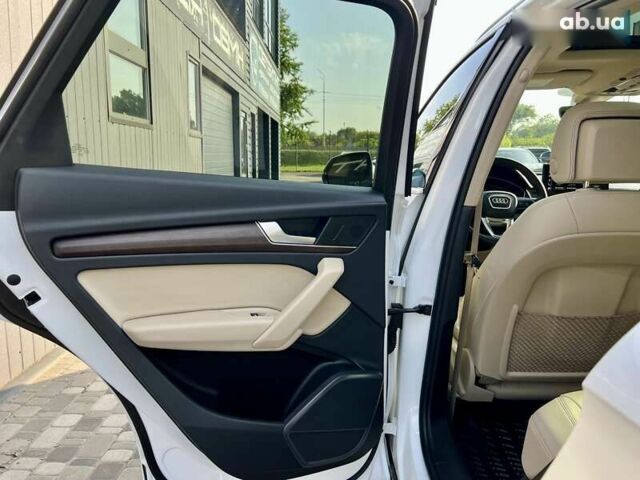 Ауди Ку 5, объемом двигателя 0 л и пробегом 140 тыс. км за 30900 $, фото 26 на Automoto.ua