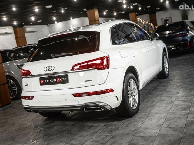 Ауди Ку 5, объемом двигателя 2 л и пробегом 16 тыс. км за 37900 $, фото 12 на Automoto.ua