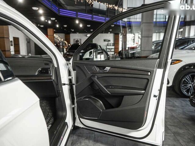 Ауди Ку 5, объемом двигателя 2 л и пробегом 16 тыс. км за 37900 $, фото 22 на Automoto.ua
