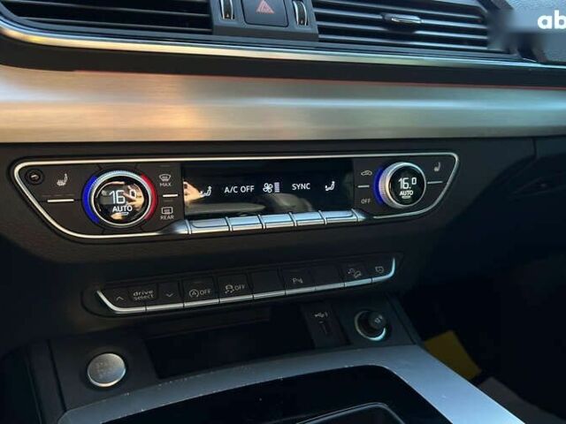 Ауди Ку 5, объемом двигателя 0 л и пробегом 32 тыс. км за 33999 $, фото 14 на Automoto.ua