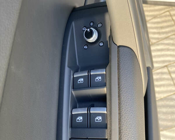 Ауди Ку 5, объемом двигателя 2 л и пробегом 24 тыс. км за 30000 $, фото 23 на Automoto.ua