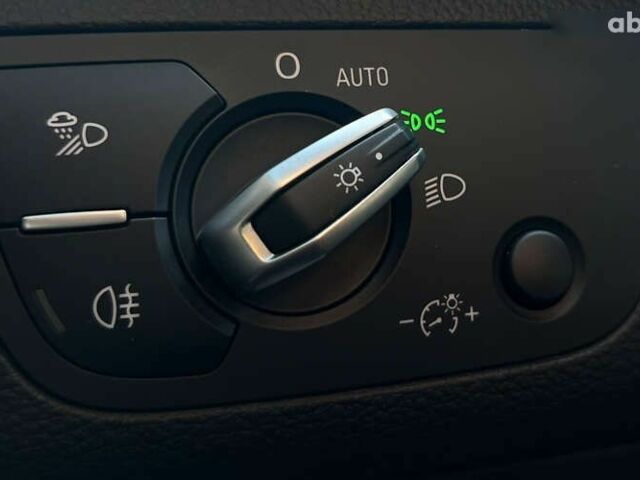 Ауди Ку 5, объемом двигателя 0 л и пробегом 32 тыс. км за 33999 $, фото 10 на Automoto.ua