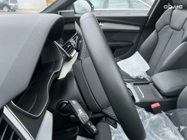 Ауди Ку 5, объемом двигателя 1.97 л и пробегом 10 тыс. км за 61296 $, фото 32 на Automoto.ua