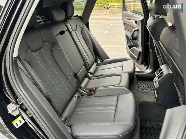 Ауди Ку 5, объемом двигателя 2 л и пробегом 8 тыс. км за 39990 $, фото 27 на Automoto.ua