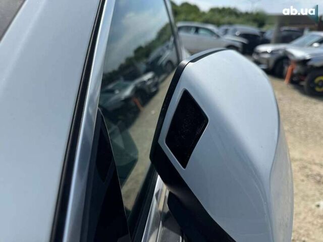 Ауди Ку 5, объемом двигателя 2 л и пробегом 13 тыс. км за 32900 $, фото 5 на Automoto.ua