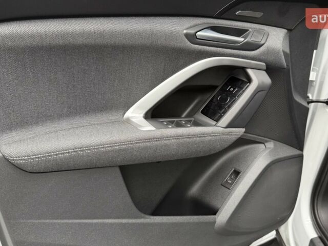 Ауди Ку 5, объемом двигателя 1.97 л и пробегом 0 тыс. км за 82645 $, фото 9 на Automoto.ua