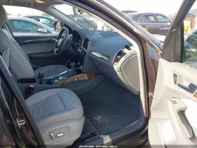 Сірий Ауді Ку 5, об'ємом двигуна 0 л та пробігом 146 тис. км за 3100 $, фото 9 на Automoto.ua