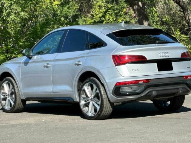 Сірий Ауді Ку 5, об'ємом двигуна 2 л та пробігом 35 тис. км за 34500 $, фото 6 на Automoto.ua