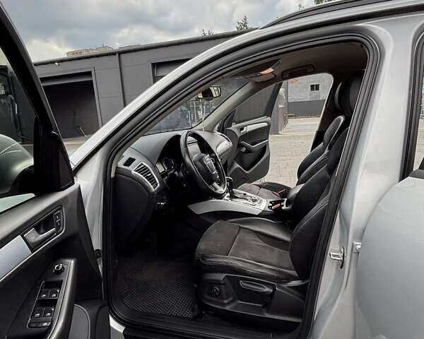 Серый Ауди Ку 5, объемом двигателя 2 л и пробегом 213 тыс. км за 14500 $, фото 12 на Automoto.ua