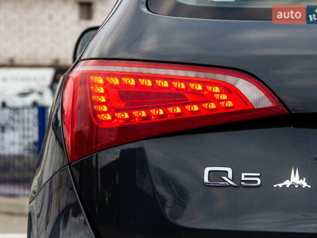 Серый Ауди Ку 5, объемом двигателя 1.98 л и пробегом 345 тыс. км за 14000 $, фото 15 на Automoto.ua