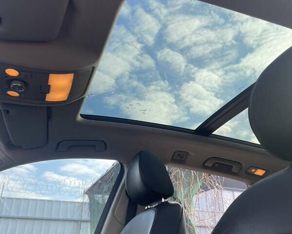 Сірий Ауді Ку 5, об'ємом двигуна 3 л та пробігом 277 тис. км за 15600 $, фото 6 на Automoto.ua