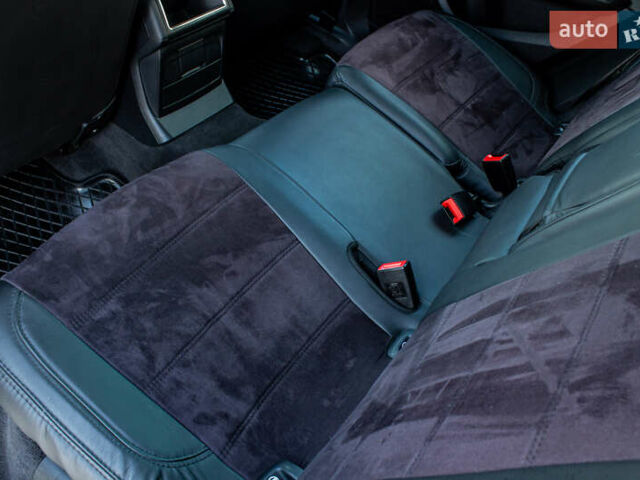 Серый Ауди Ку 5, объемом двигателя 1.98 л и пробегом 345 тыс. км за 14000 $, фото 54 на Automoto.ua