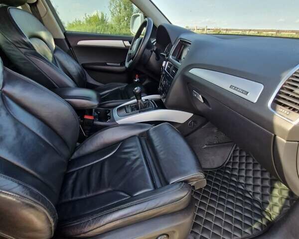 Серый Ауди Ку 5, объемом двигателя 2 л и пробегом 270 тыс. км за 11300 $, фото 35 на Automoto.ua