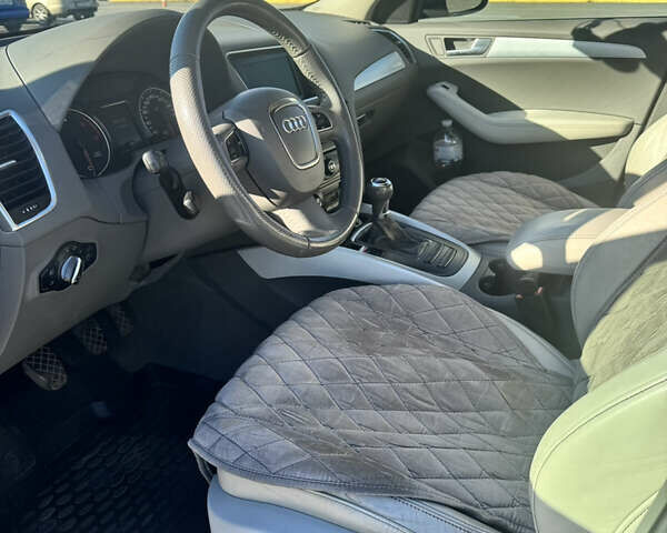 Серый Ауди Ку 5, объемом двигателя 2 л и пробегом 136 тыс. км за 17200 $, фото 10 на Automoto.ua