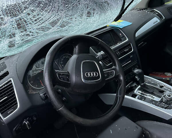 Сірий Ауді Ку 5, об'ємом двигуна 2.97 л та пробігом 250 тис. км за 5500 $, фото 7 на Automoto.ua