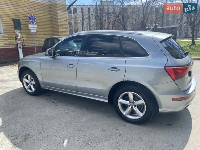 Серый Ауди Ку 5, объемом двигателя 3.2 л и пробегом 373 тыс. км за 12600 $, фото 3 на Automoto.ua