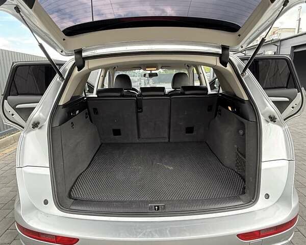 Серый Ауди Ку 5, объемом двигателя 2 л и пробегом 213 тыс. км за 14500 $, фото 20 на Automoto.ua