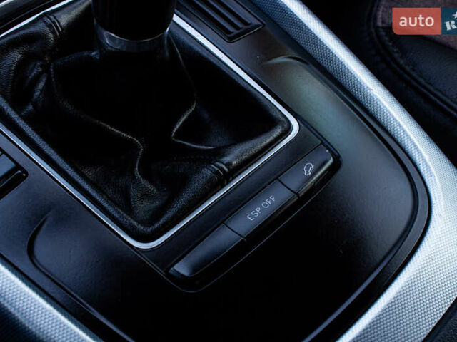 Серый Ауди Ку 5, объемом двигателя 1.98 л и пробегом 345 тыс. км за 14000 $, фото 41 на Automoto.ua