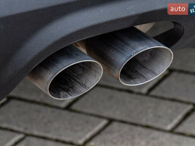 Серый Ауди Ку 5, объемом двигателя 1.98 л и пробегом 345 тыс. км за 14000 $, фото 16 на Automoto.ua