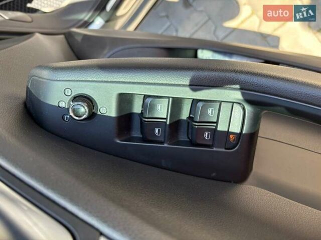 Серый Ауди Ку 5, объемом двигателя 1.98 л и пробегом 157 тыс. км за 12500 $, фото 9 на Automoto.ua