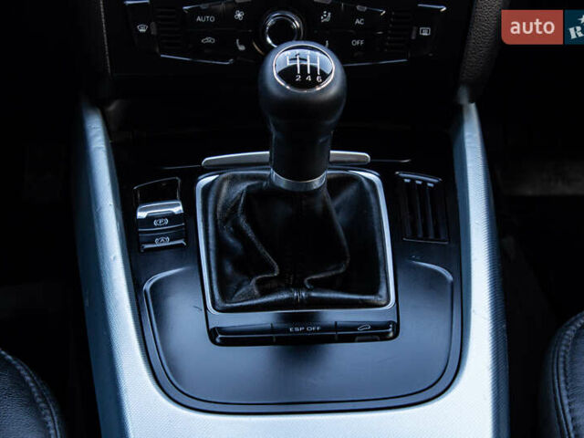 Серый Ауди Ку 5, объемом двигателя 1.98 л и пробегом 345 тыс. км за 14000 $, фото 65 на Automoto.ua