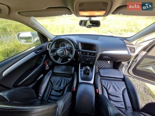 Серый Ауди Ку 5, объемом двигателя 2 л и пробегом 270 тыс. км за 11300 $, фото 39 на Automoto.ua