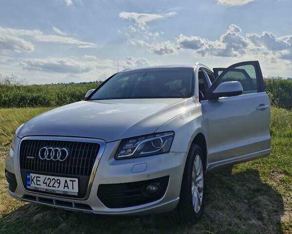 Серый Ауди Ку 5, объемом двигателя 2 л и пробегом 270 тыс. км за 11300 $, фото 6 на Automoto.ua