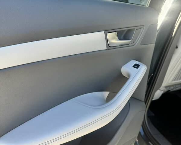 Серый Ауди Ку 5, объемом двигателя 2 л и пробегом 136 тыс. км за 17200 $, фото 19 на Automoto.ua